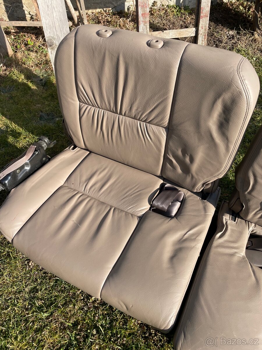 Sedačky Toyota Land Cruiser 95 (90)