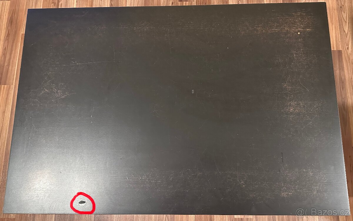 Prodám starší poškozený Ikea stůl - 2