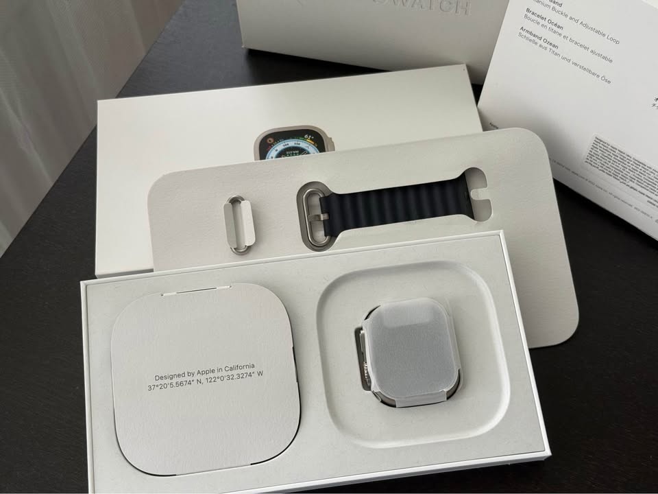 Apple Watch Ultra 49mm GPS Titanium - 2