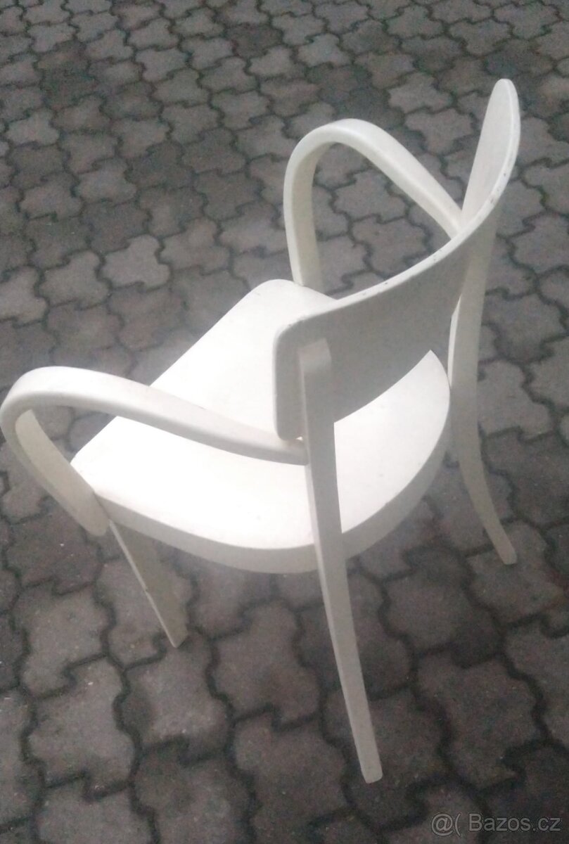 3x Židle +stůl - 2