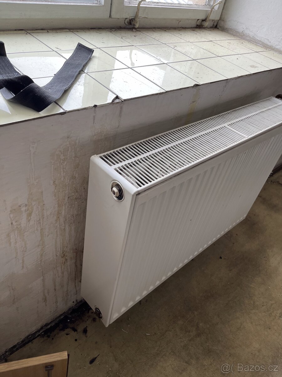 Deskový radiátor 90×15×60cm - 2