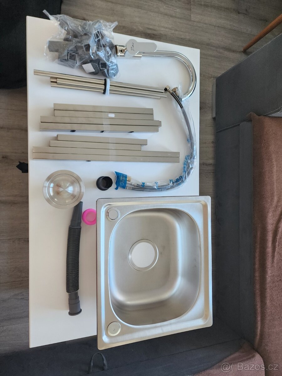 Nerezový dřez s baterií a příslušenstvím – nový set 42×37×13 - 2