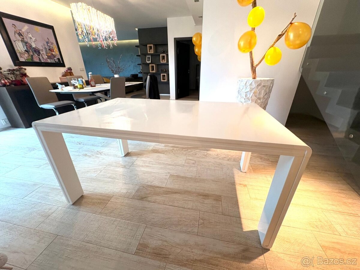 Stůl jídelní BÍLÝ - 2