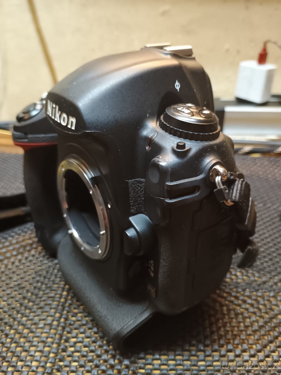 Nikon D3 tělo - 2