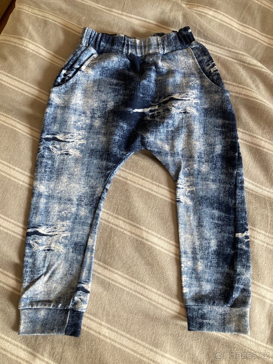 Chlapecké kalhoty vel 104 - 2