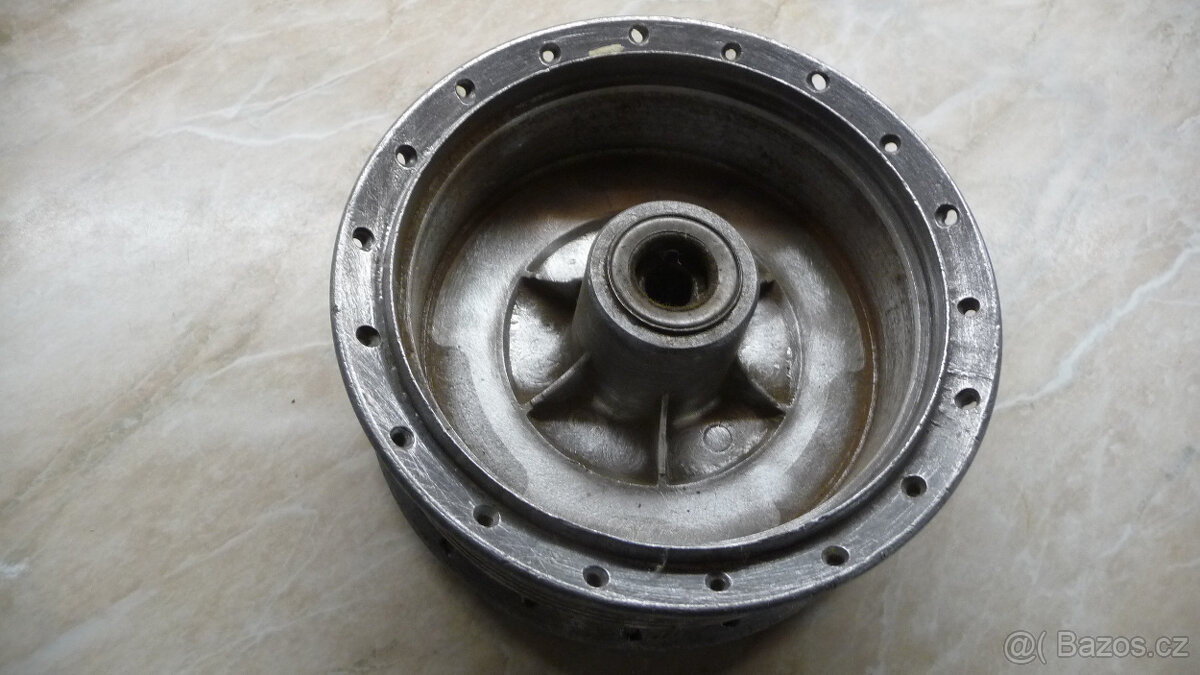 JAWA pionýr 05 - náboj kola - 2