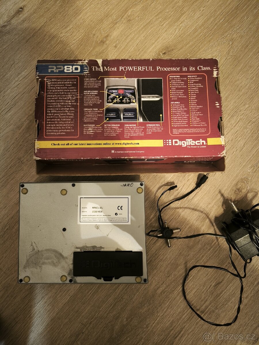 Kytarový multiefekt Digitech RP80 - 2