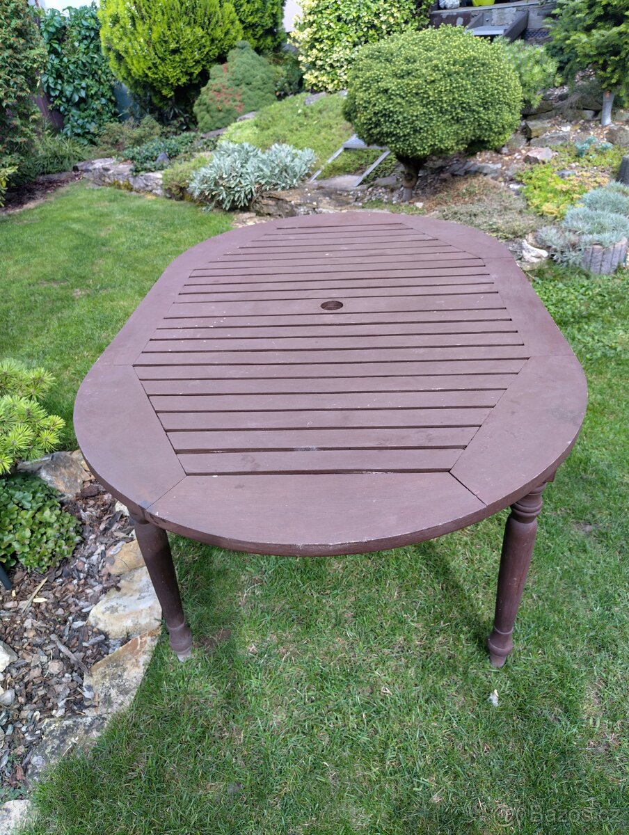 Prodám zahradní stůl - 2