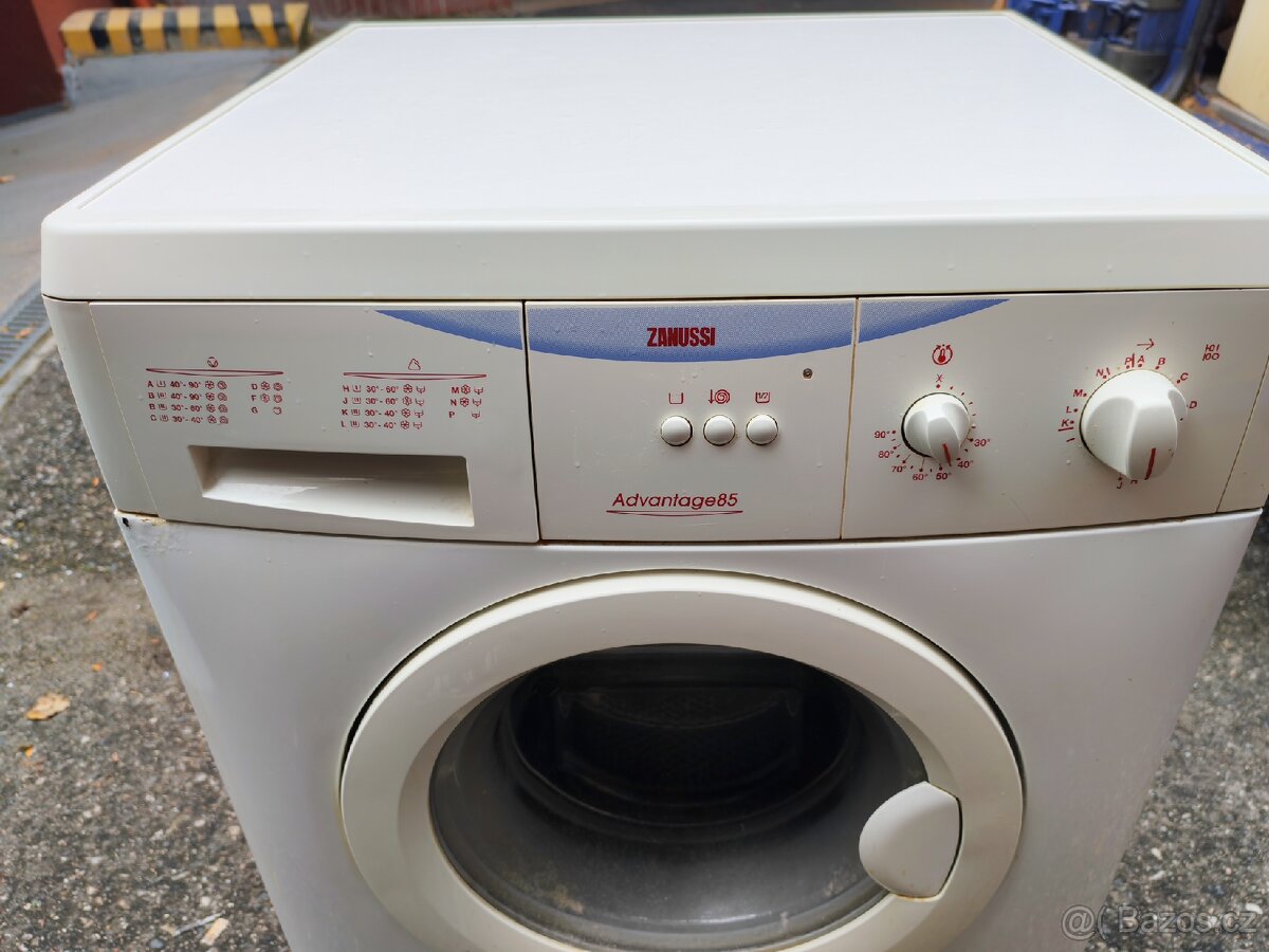 Pračka Zanussi - 2