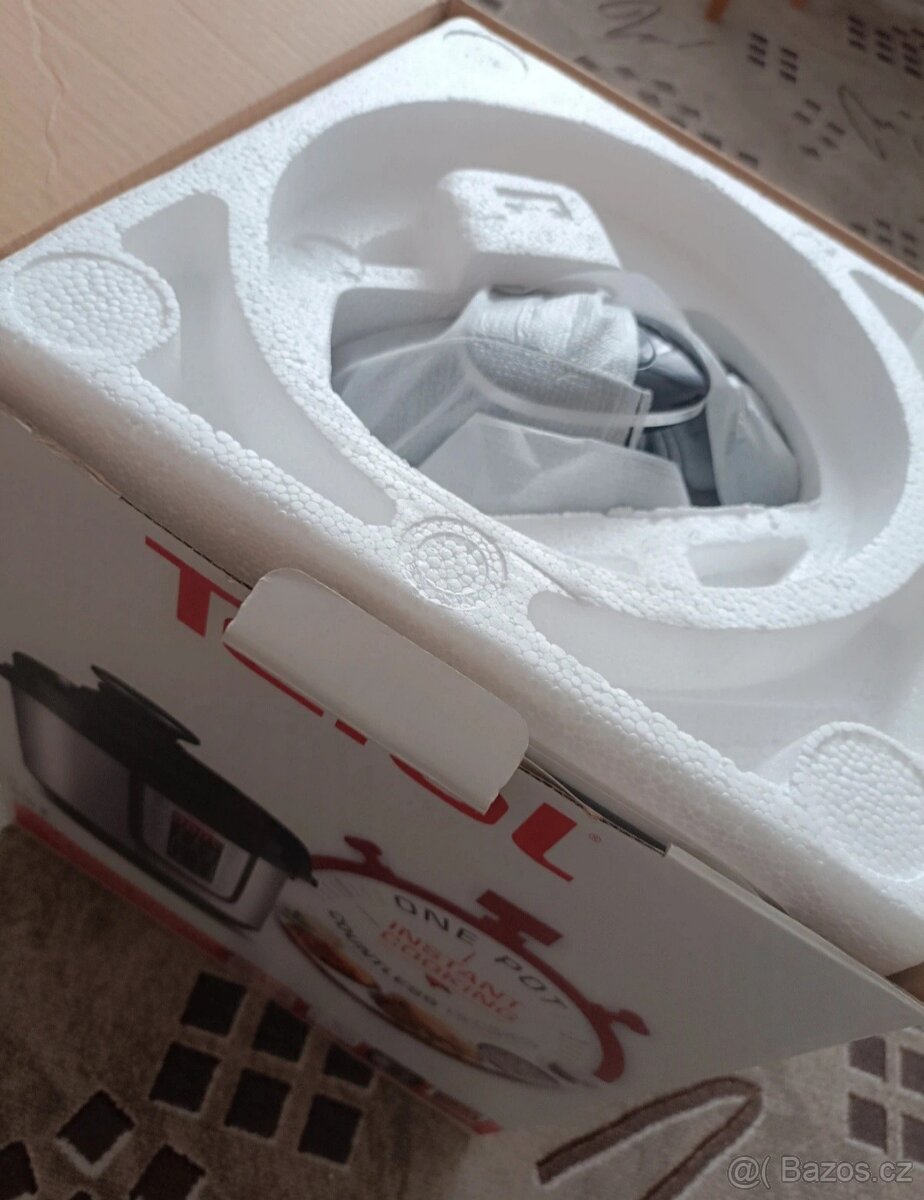 multifunkční hrnec Tefal Série EPC06 - 2