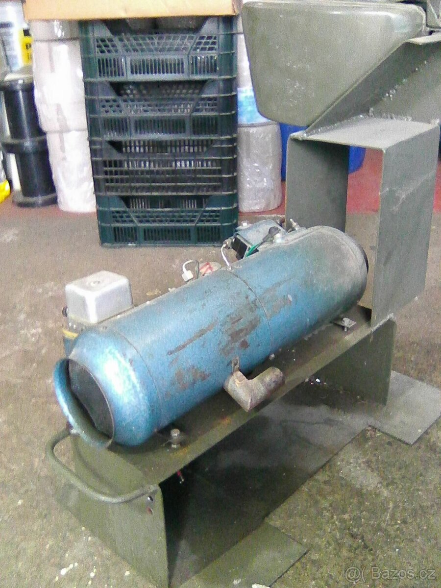 Benzinové topení -TATRA 603? - 2