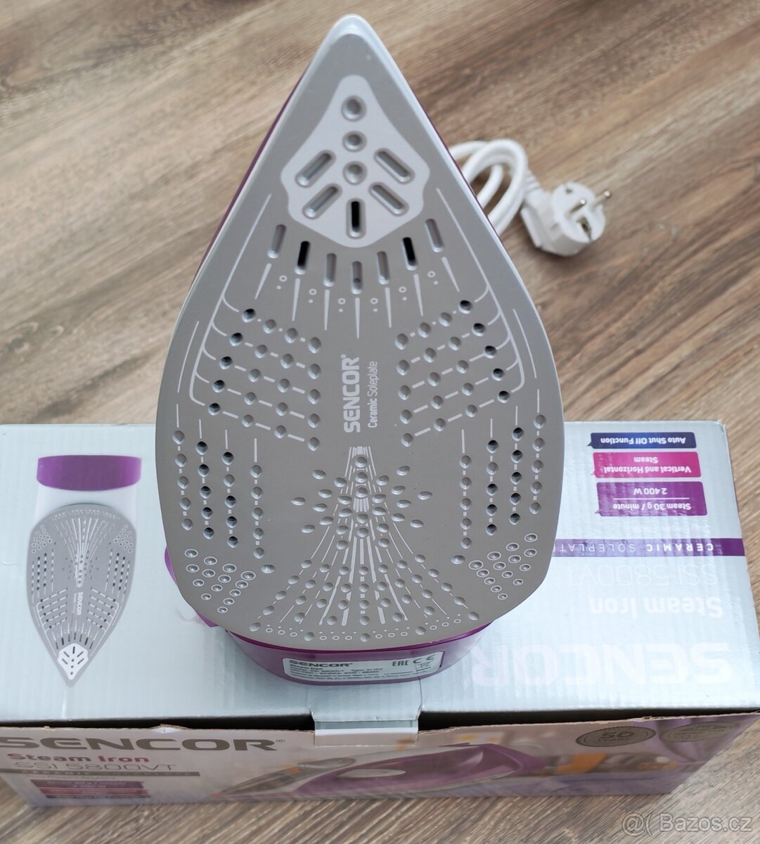 Napařovací žehlička Sencor SSI 5800VT - 2