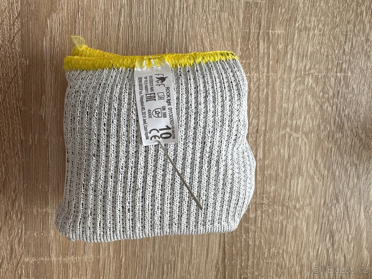 Prodám rukavice. - 2