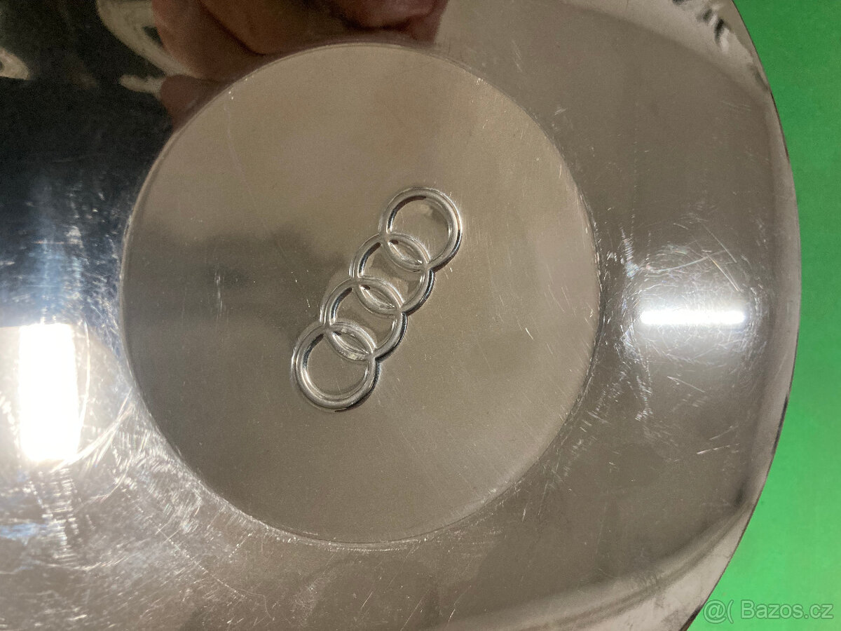 Poklice chrom. AUDI B1 - 2