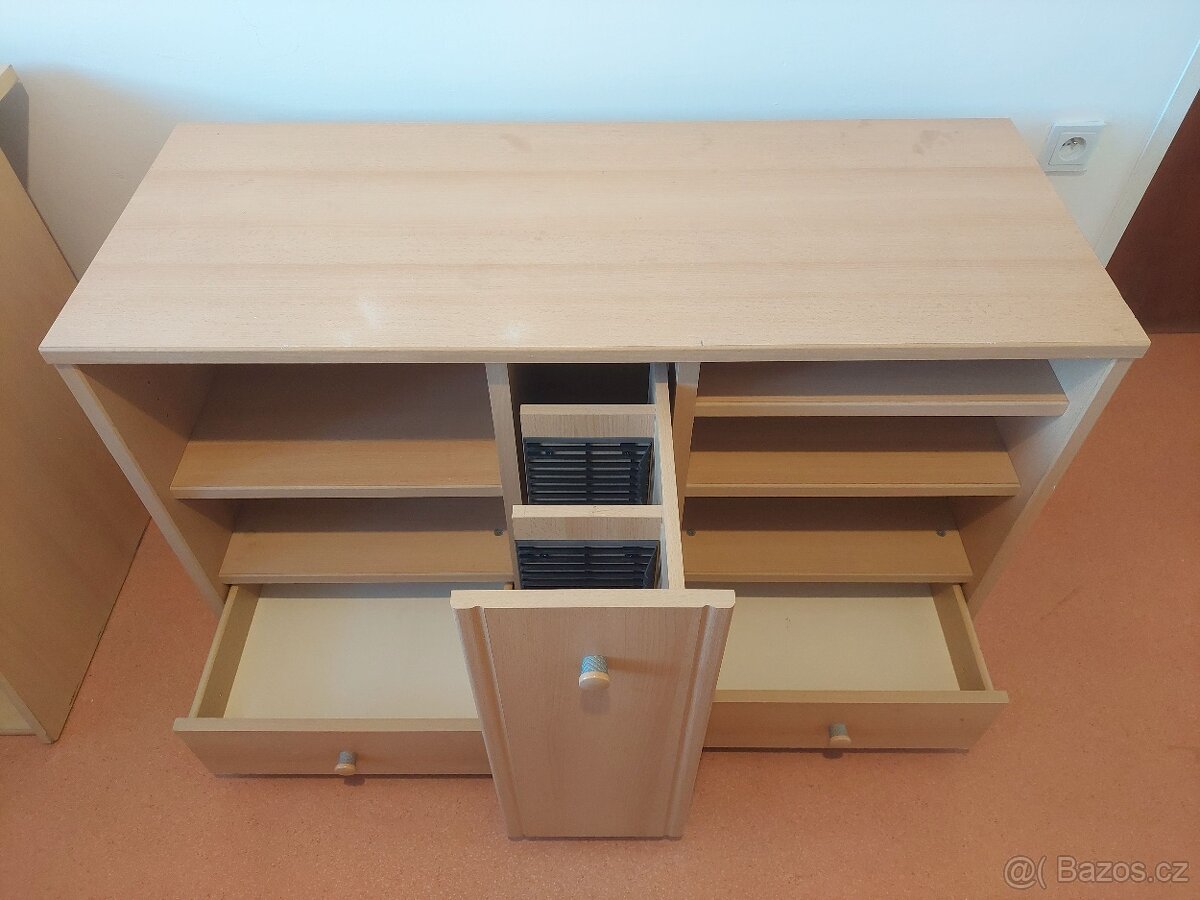 Komoda se šuplíky a poličkami - 2