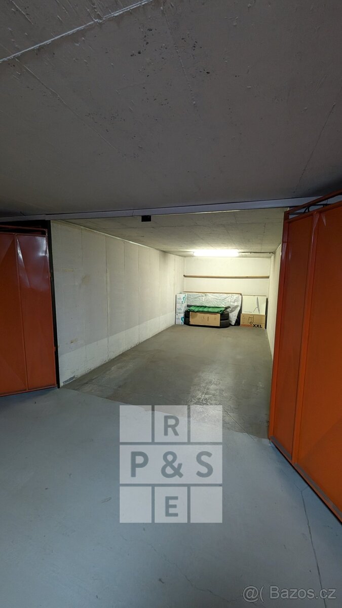 Prodej garáže 18 m², Praha - Troja, ev.č. 00227 - 2