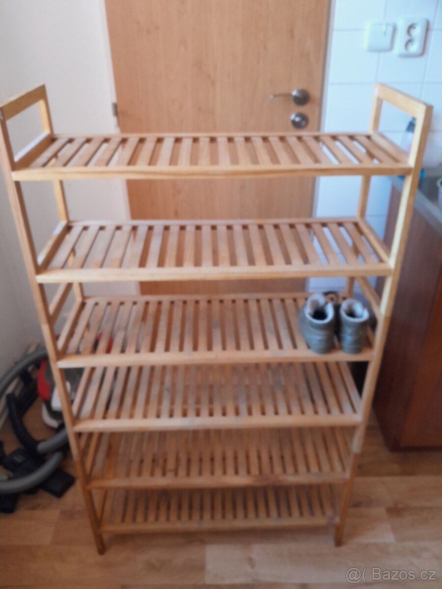 Botník / regál - 2