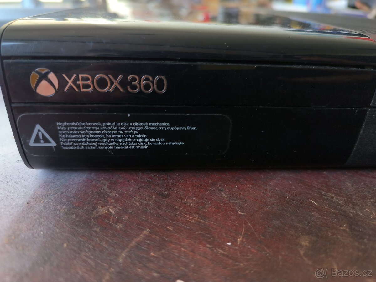XBox 360 + Kinect - 2