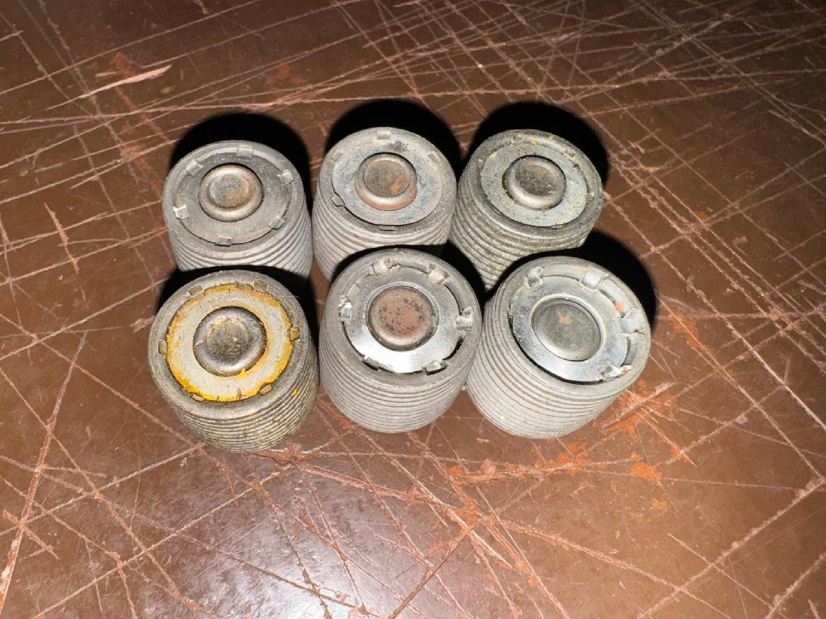 LADA, VAZ, ŽIGULI - ZÁTKA OLEJOVÉ VANY S MAGNETEM - 2