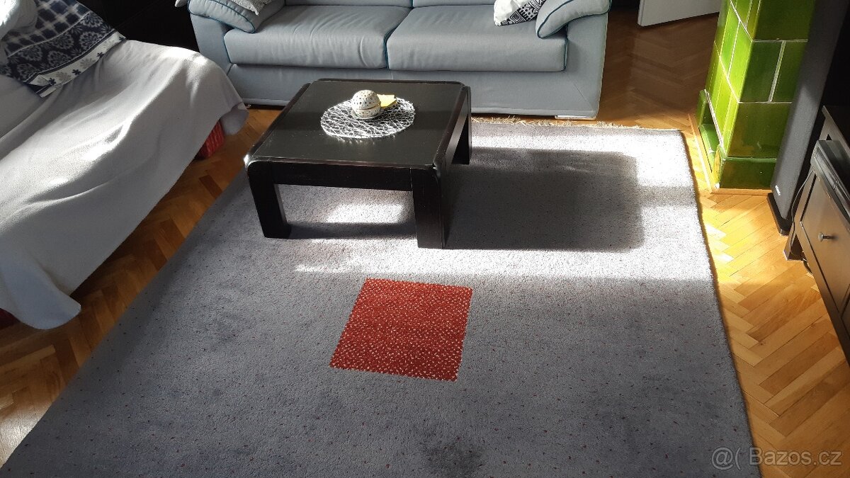 Koberec Přírodní vysoký. - 2