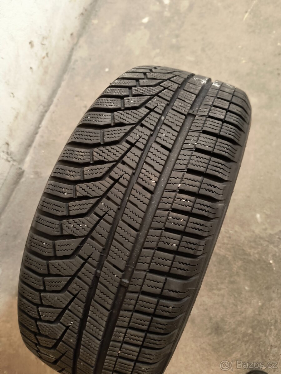 Zimni pneomatiky 225 / 45 / 18 - 2