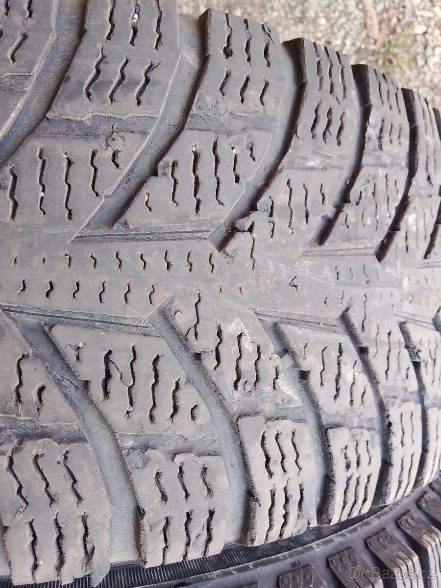 215/75/16c 113/111r Nokian - zimní pneu 2ks dodávkové - 2