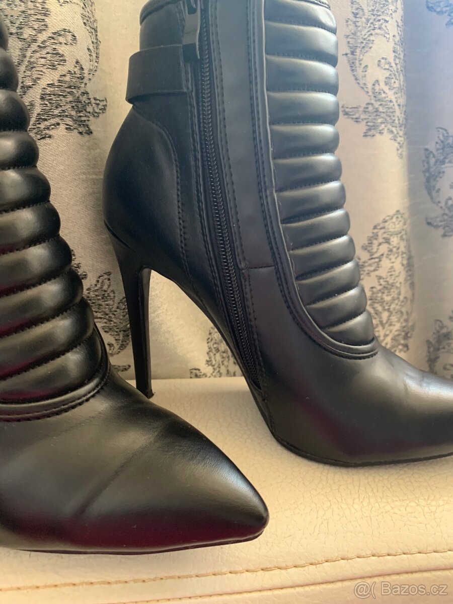 Nádherné kožené kozačky zn.B. Cavalli/top stav/nové - 2
