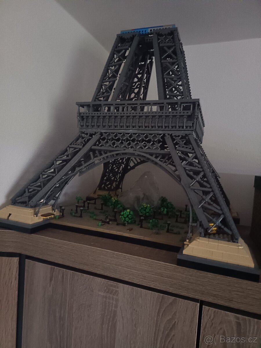 Lego Eiffel tower - 2