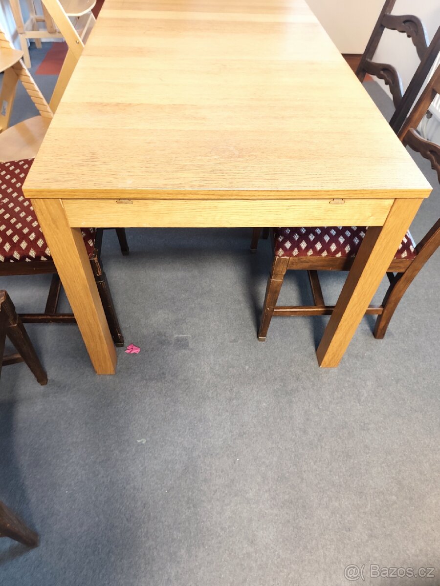 Rozkládací stůl IKEA Bjursta - 2