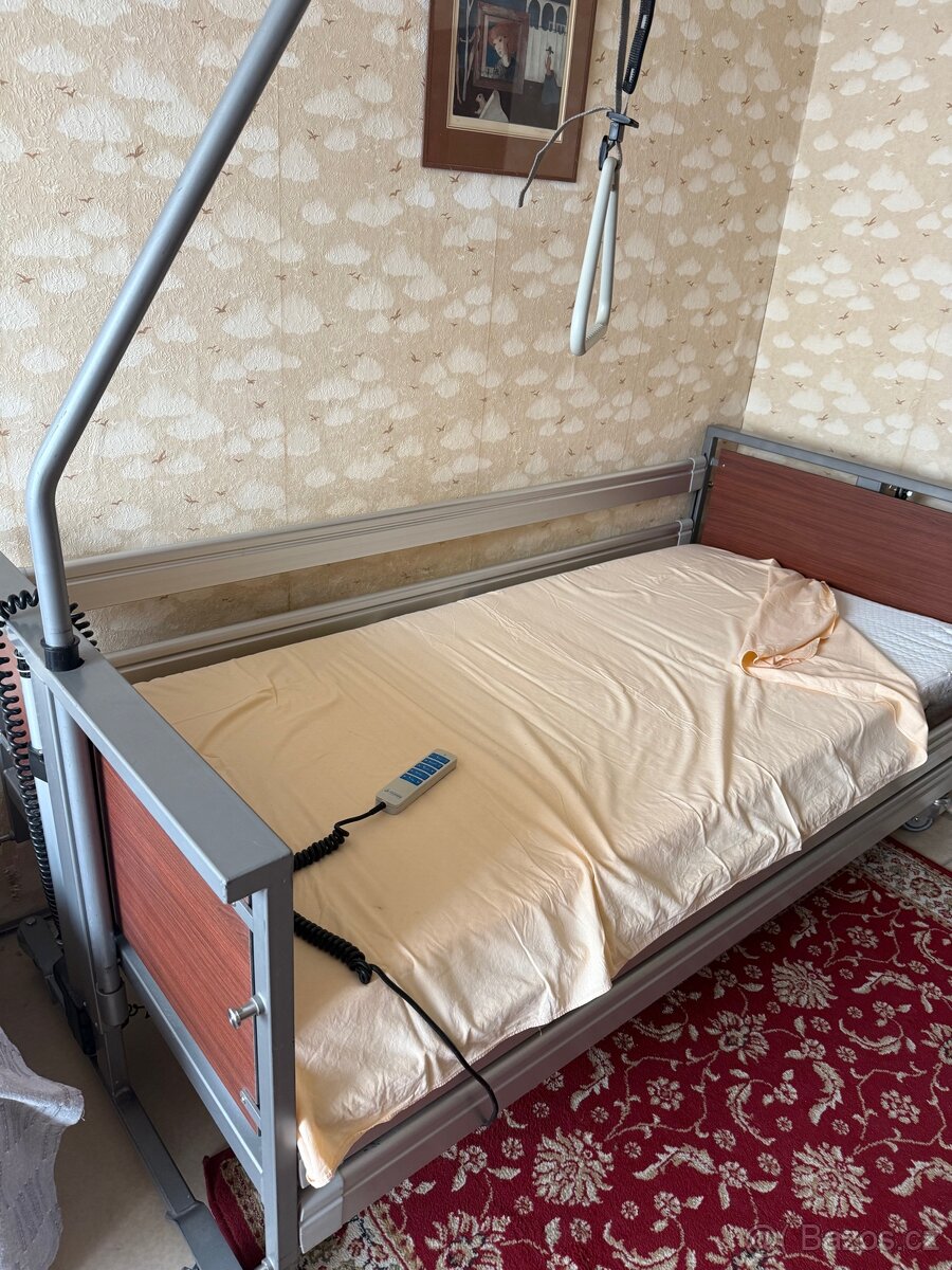 Polohovaci postel - 2