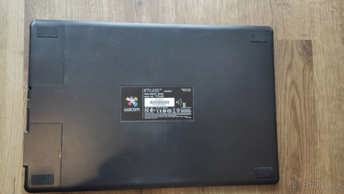 Wacom Intuos Pro M Wireless (PTH-651) - 2