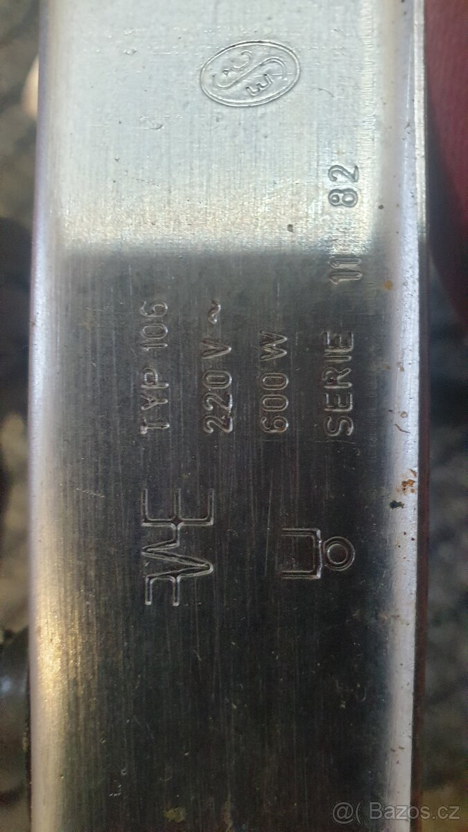 Prodám starý vařič nový z doby komunismu. - 2