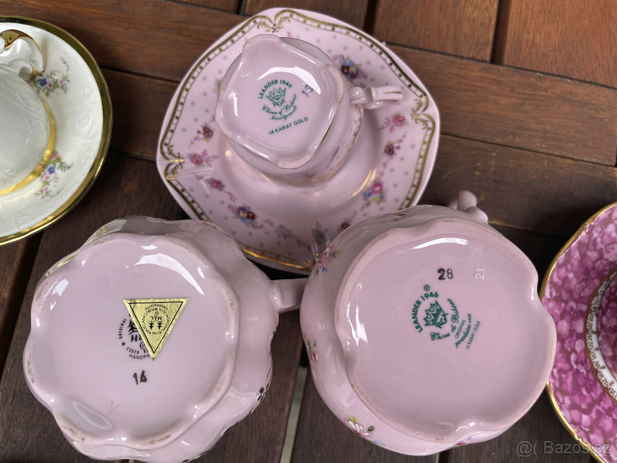 Znač.československý ručně vyráběný malovaný zlacený porcelán - 2