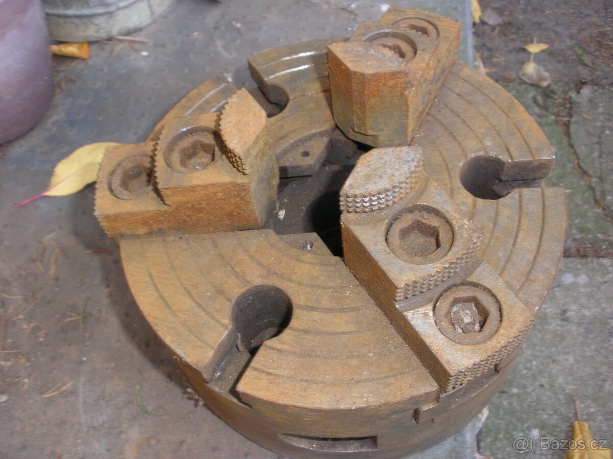 Sklíčidlo na soustruh 200 mm - 2