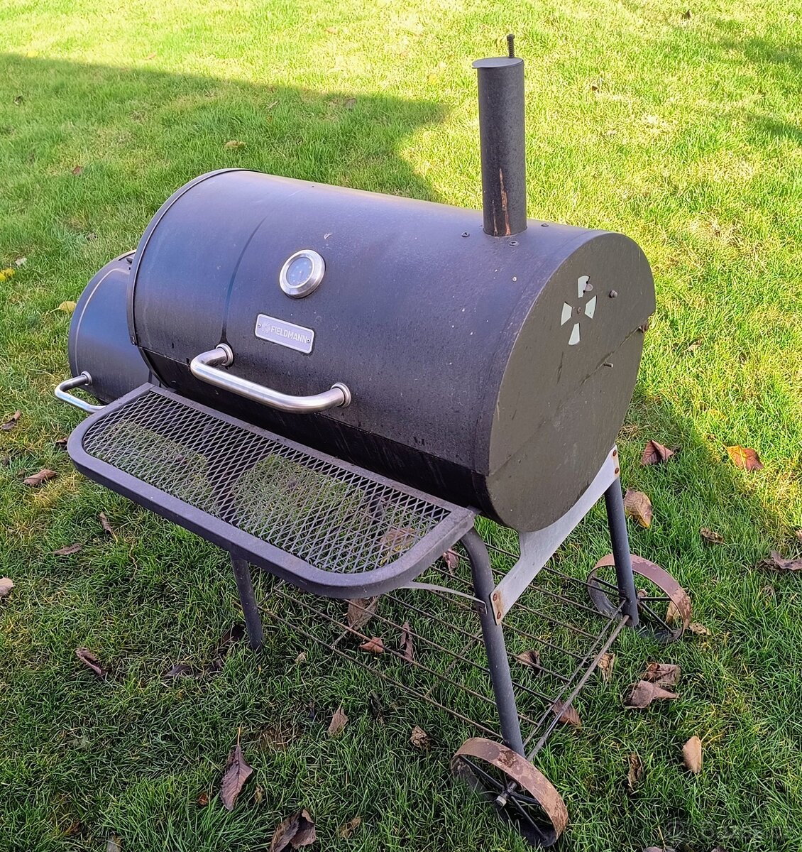 Gril na dřevěné uhlí - 2