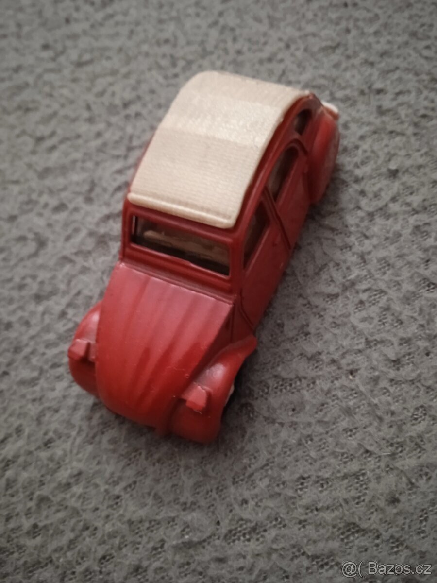 Stará hračka Citroën 2CV - 2