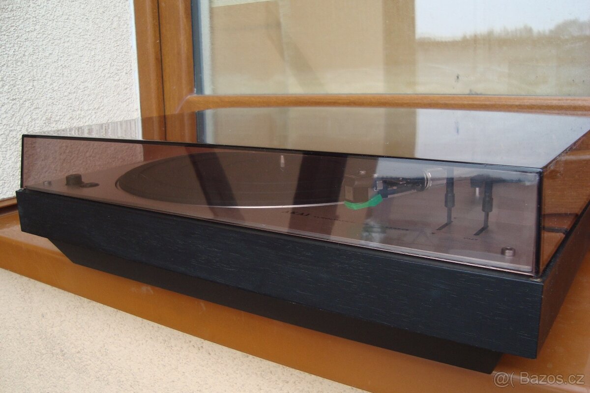 Gramofon Akai AP-003 - 2