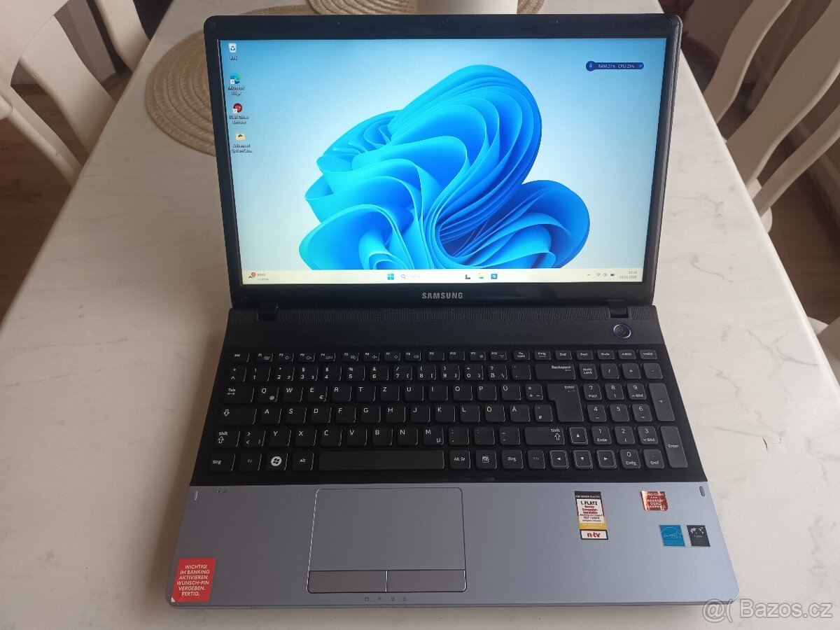 Samsung 305E (čtyřjádrový procesor ) RAM 6 GB SSD - 2