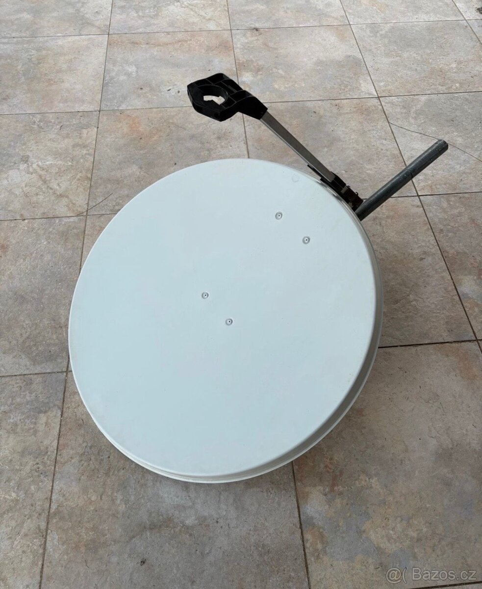 Satelitní parabola Quad LNB - 2