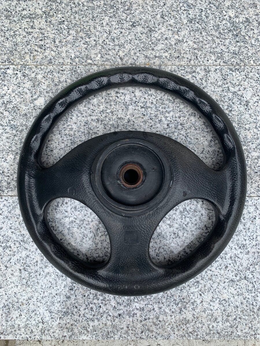 Tříramenný volant Škoda - 2