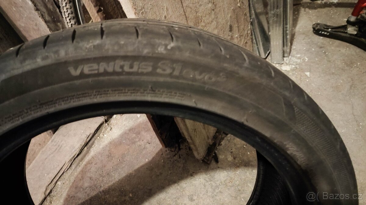 Letní pneu 225/45 R 19 - 2