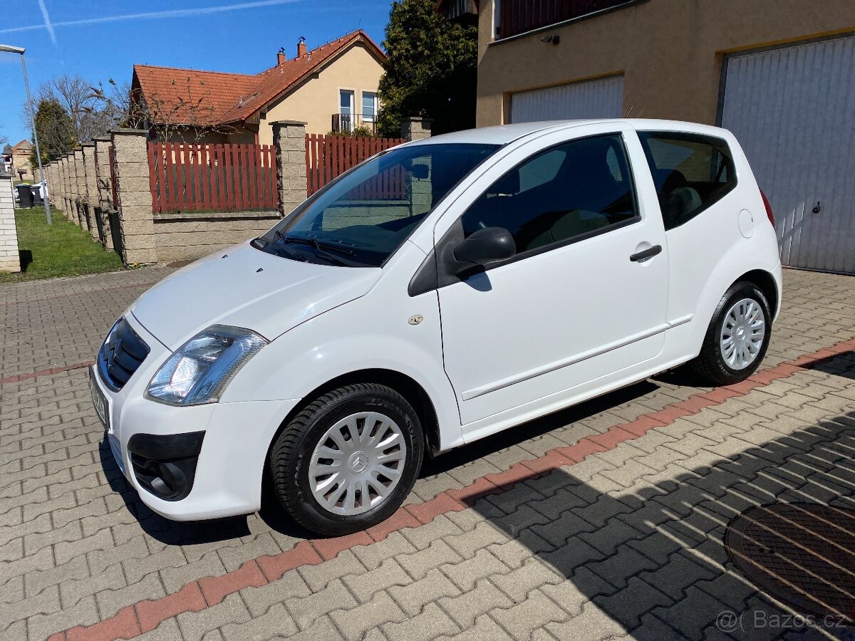 CITROËN C2 1.1 - SERVISNÍ KNIHA - 2