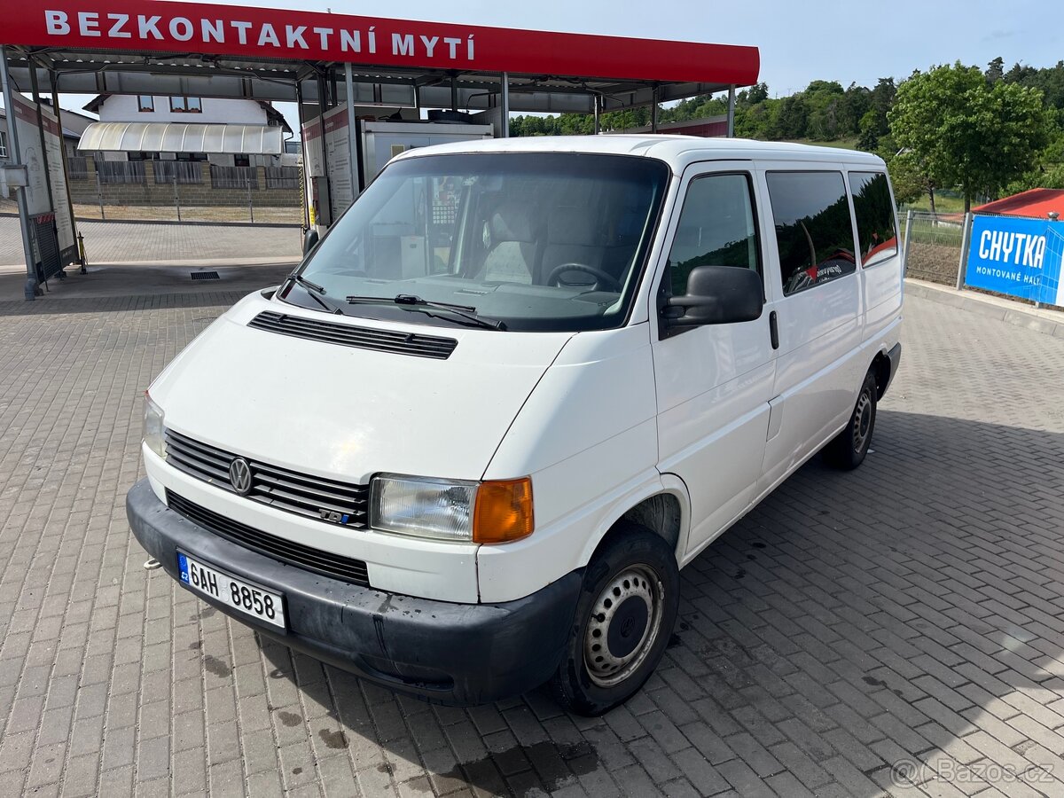 VW Transporter T4 2,5 TDi 65 kw - 2