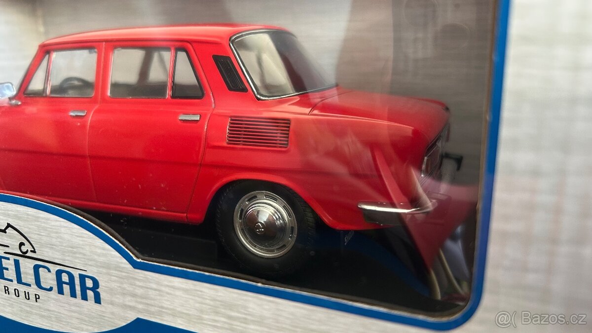 ŠKODA 100 1:18 MCG - 2