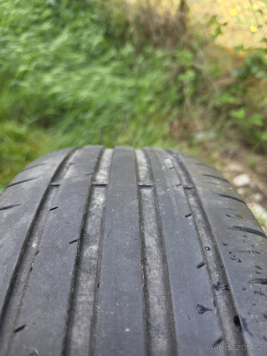Goodyear Efficient Grip 205/60 R16 92V - 2