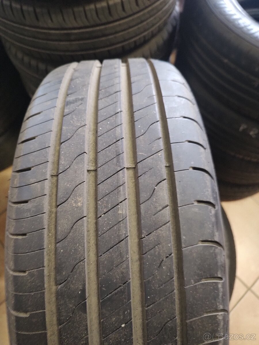 2ks Goodyear 215/55/17 - 2