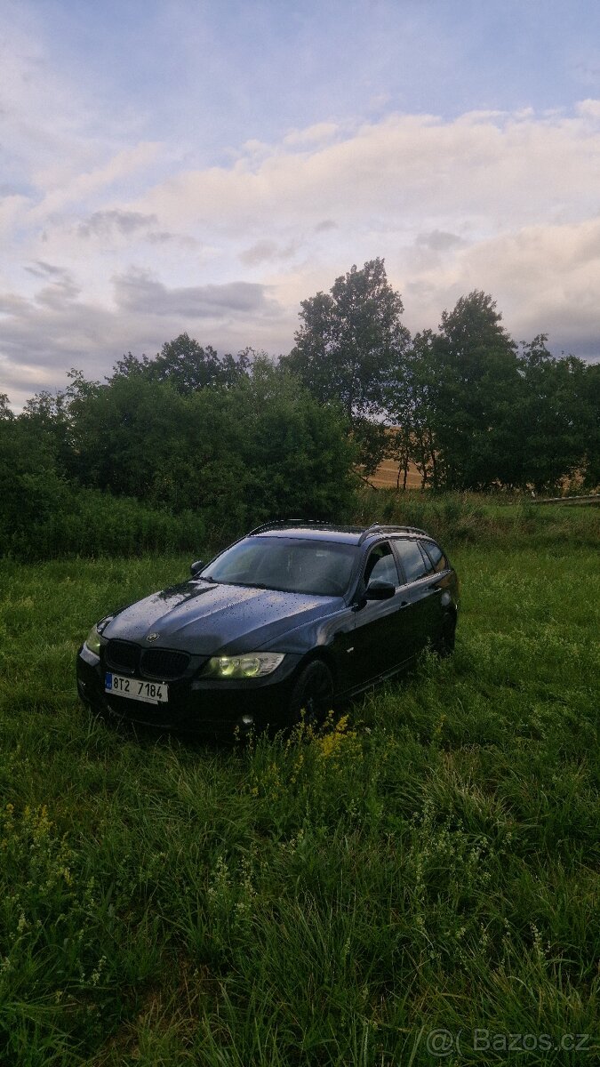 Prodám BMW E91 318D 100kw 2009 LCI - 2