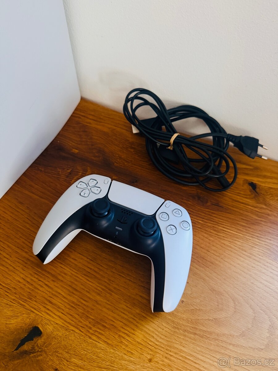 Sony PlayStation 5 s mechanikou - 2