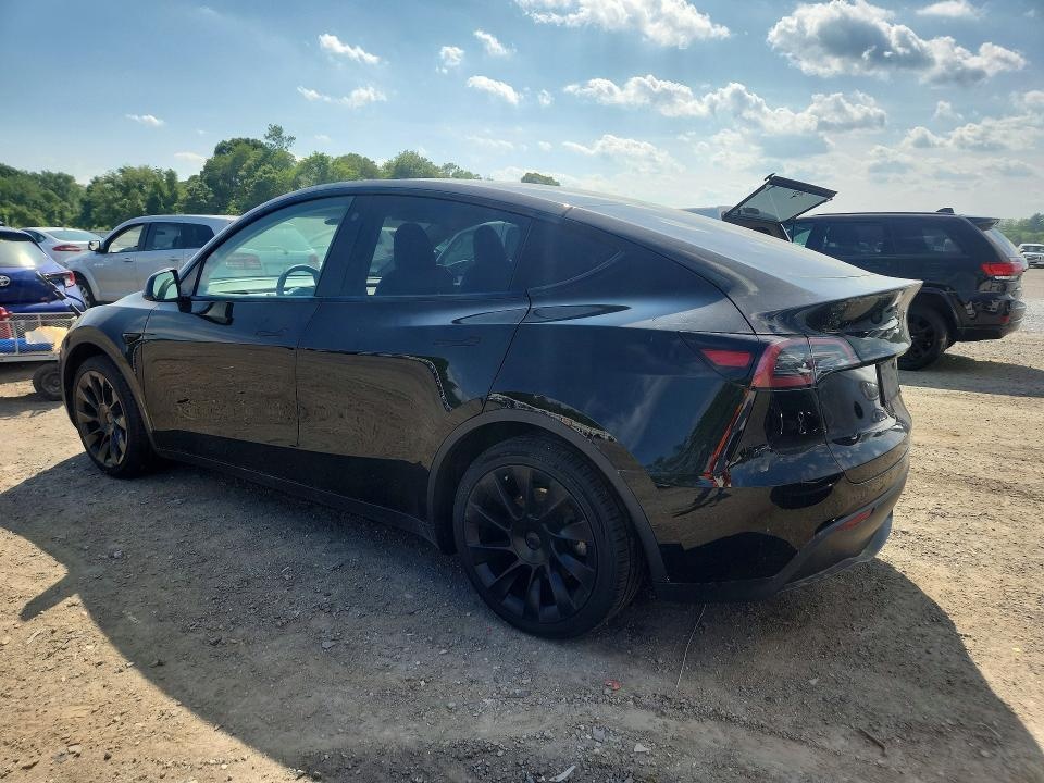 Tesla Model Y 2023 - 2
