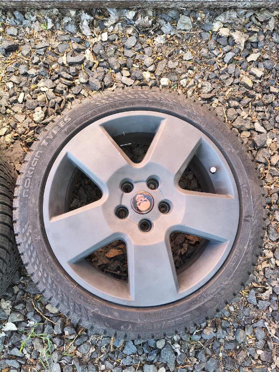 Sada ALU kol 5x112 R17 225/45R17 - 2